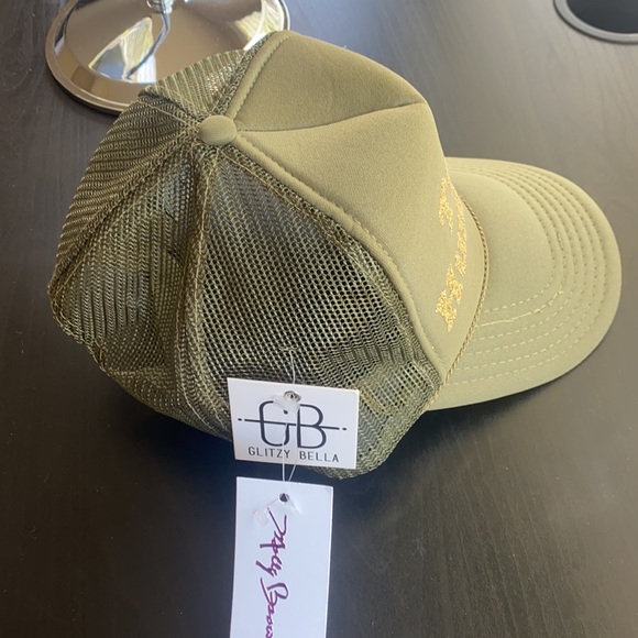 Green new tracker hat - Picture 2 of 5